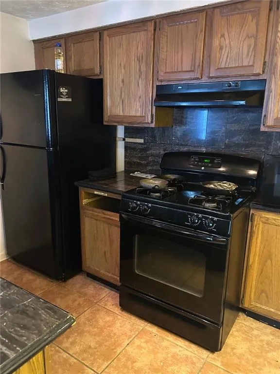 4262 Parkview Court Stone Mountain, GA 30083