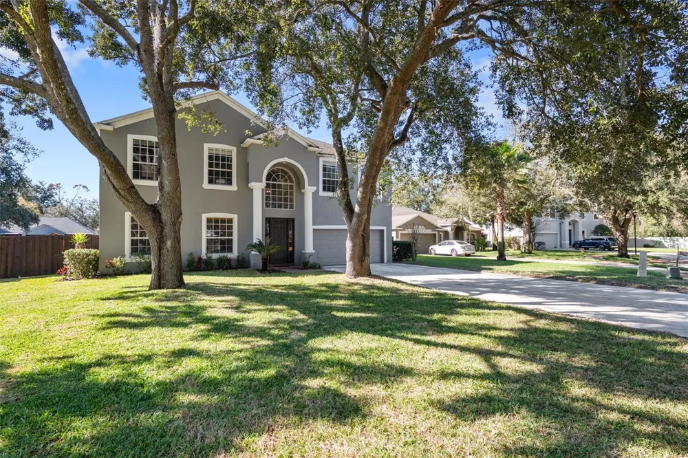 1542 MCCREA DRIVE Lutz, FL 33549