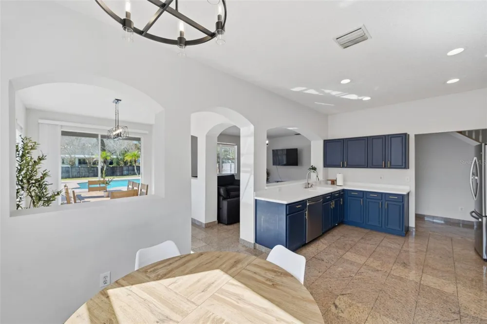 1542 MCCREA DRIVE Lutz, FL 33549
