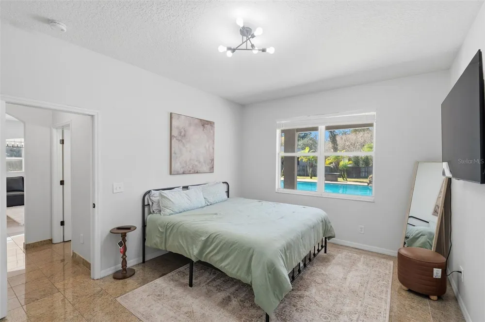 1542 MCCREA DRIVE Lutz, FL 33549