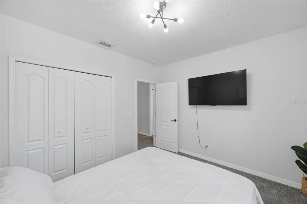 1542 MCCREA DRIVE Lutz, FL 33549