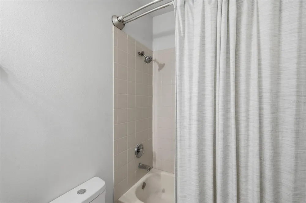 1542 MCCREA DRIVE Lutz, FL 33549