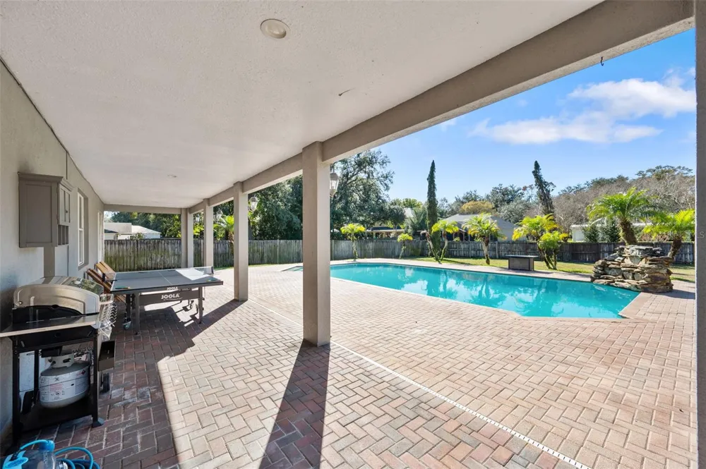 1542 MCCREA DRIVE Lutz, FL 33549