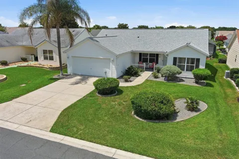 3425 CARBONDALE COURT