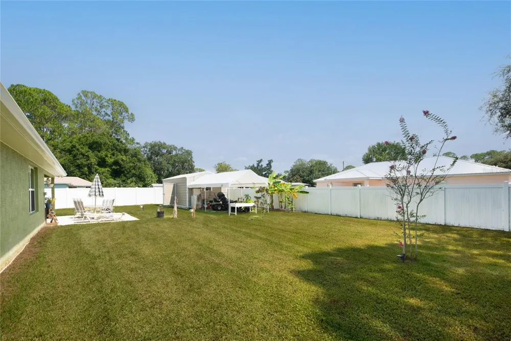 615 FOURTH Bunnell, FL 32110