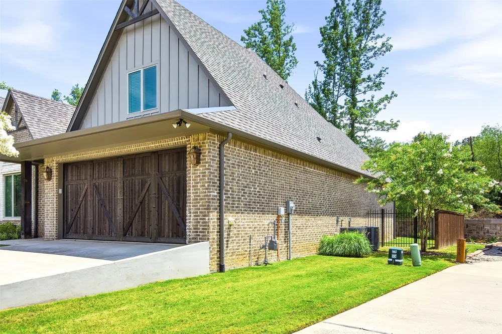 7863 Cross Road Tyler, TX 75703