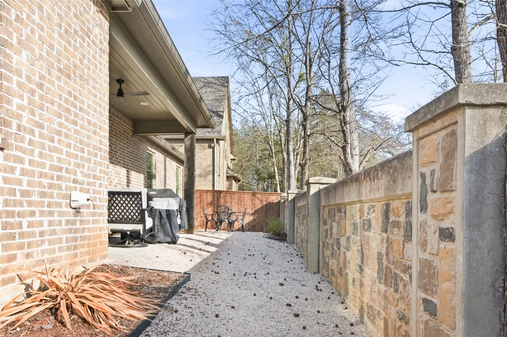 7863 Cross Road Tyler, TX 75703