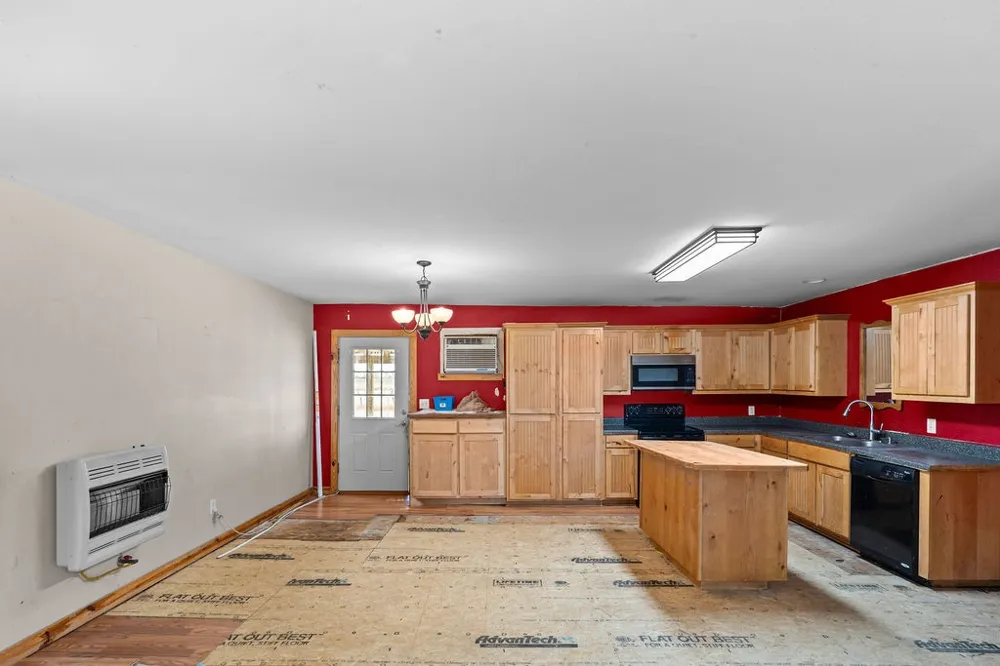2750 County Road 4772 Sulphur Springs, TX 75482