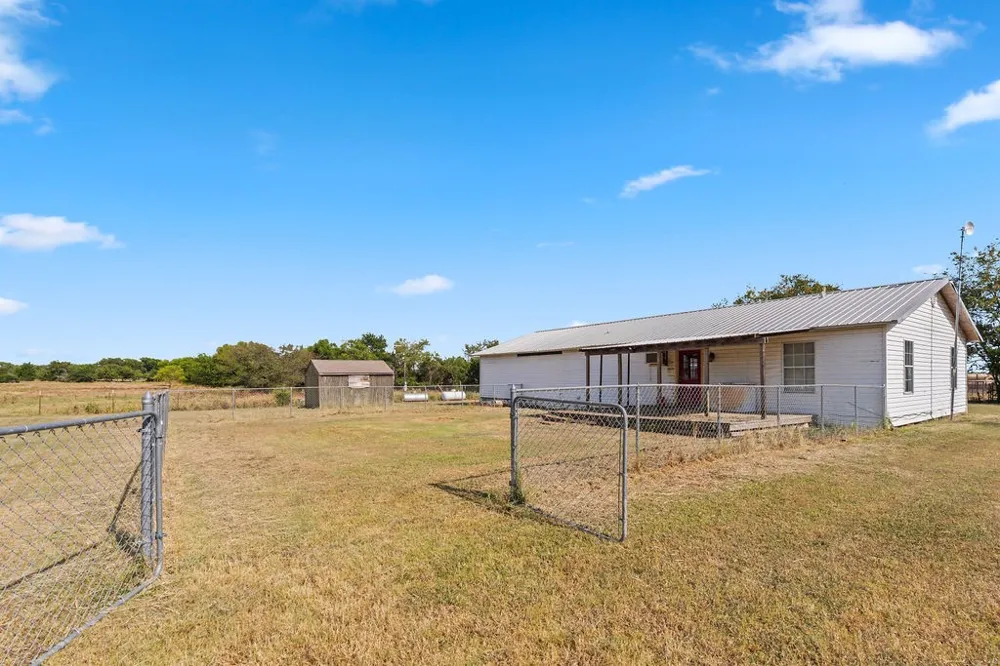 2750 County Road 4772 Sulphur Springs, TX 75482