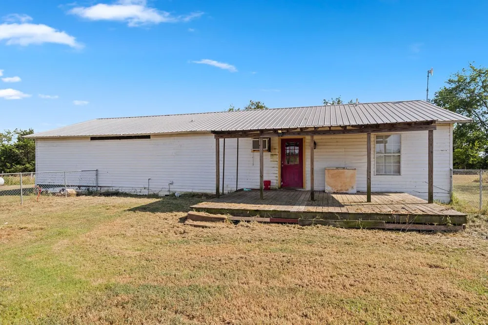 2750 County Road 4772 Sulphur Springs, TX 75482