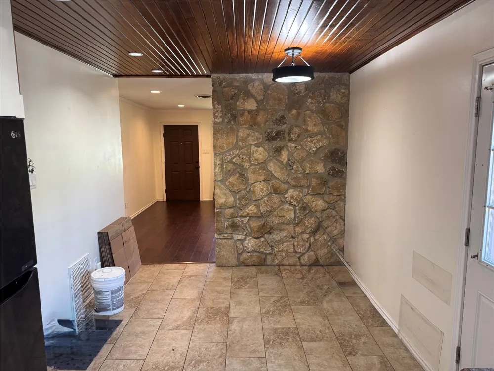 776 Ponderosa Drive Hurst, TX 76053
