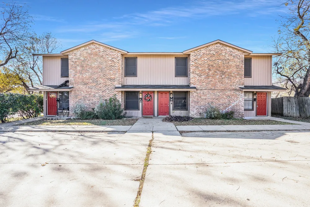 3301 Aurora Street #D Haltom City, TX 76117
