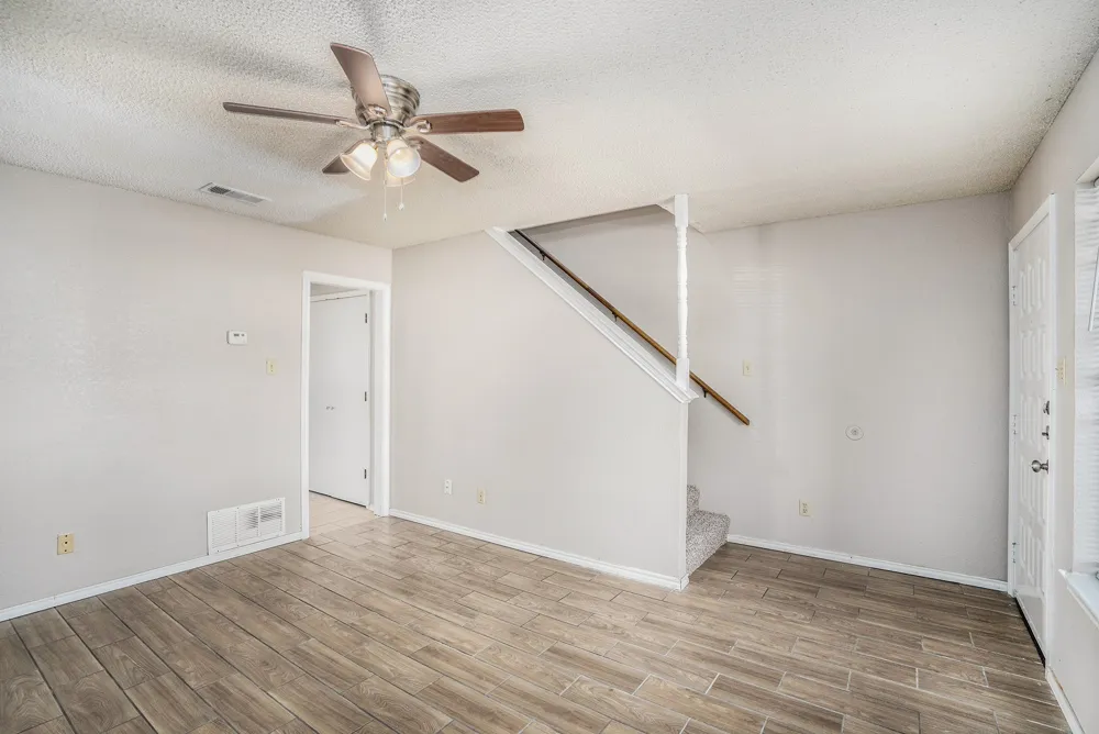 3301 Aurora Street #D Haltom City, TX 76117