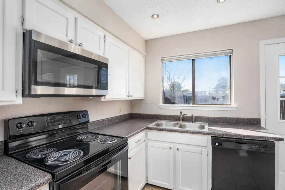 3301 Aurora Street #D Haltom City, TX 76117