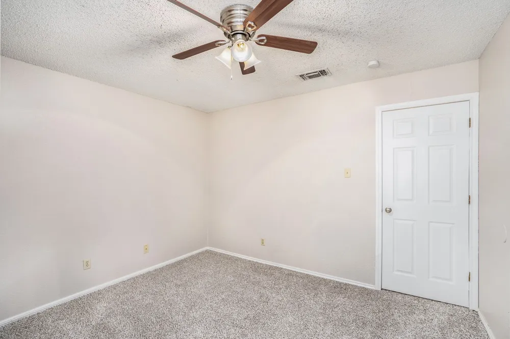 3301 Aurora Street #D Haltom City, TX 76117