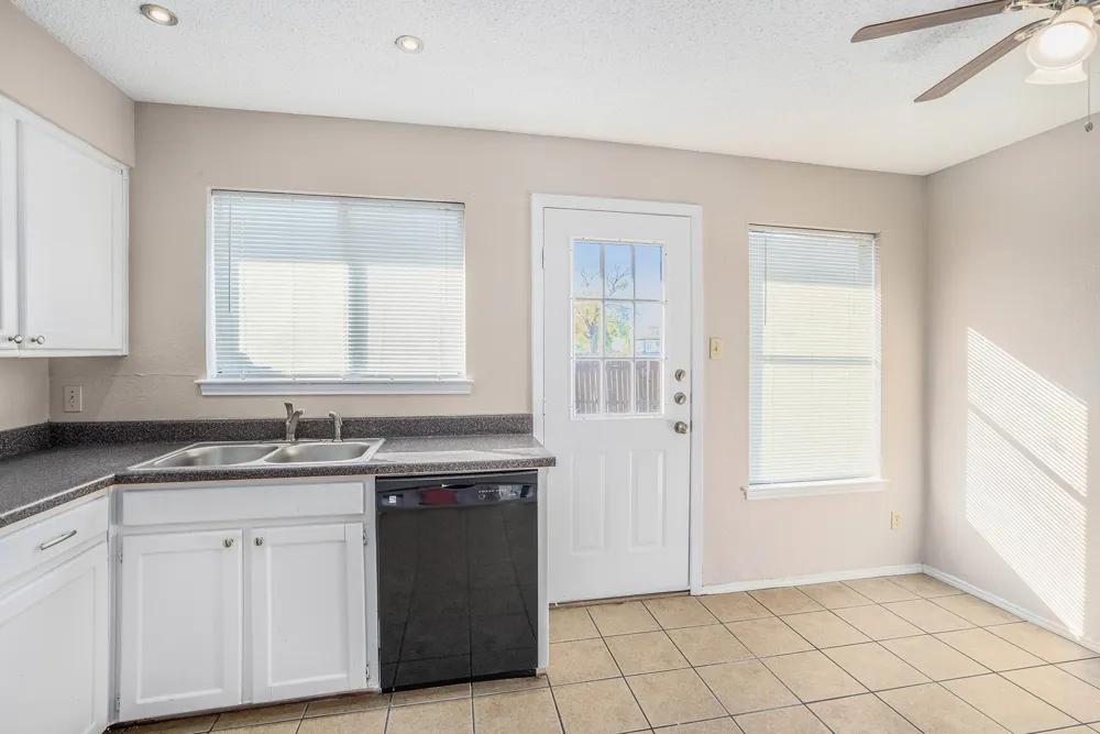 3301 Aurora Street #D Haltom City, TX 76117
