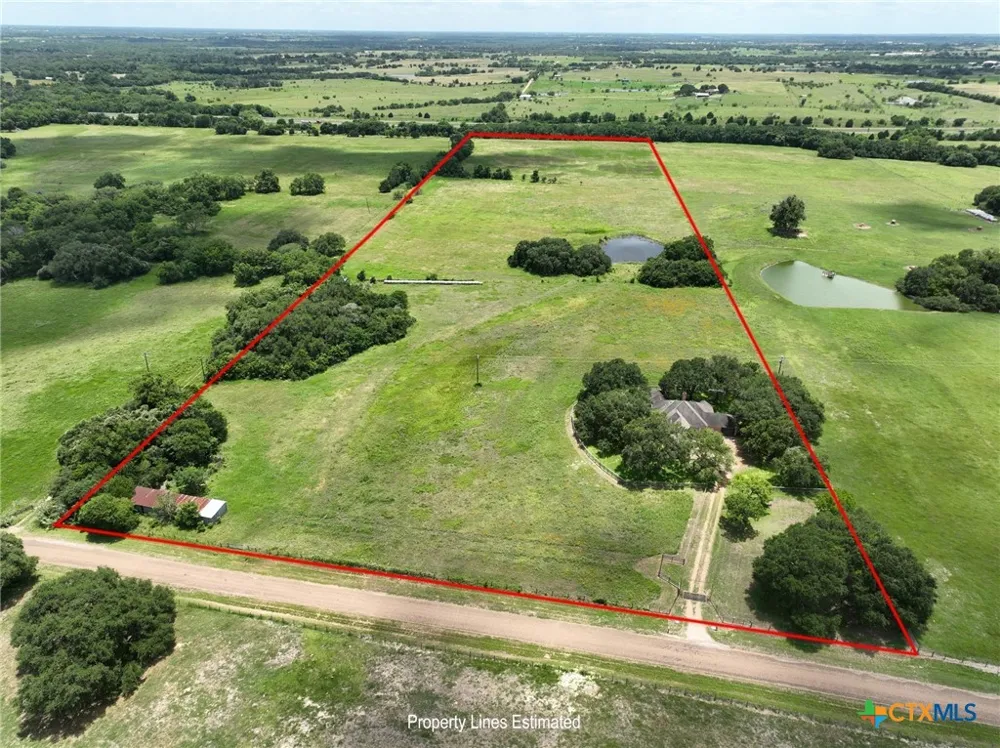 1552 Holub Road Schulenburg, TX 78956