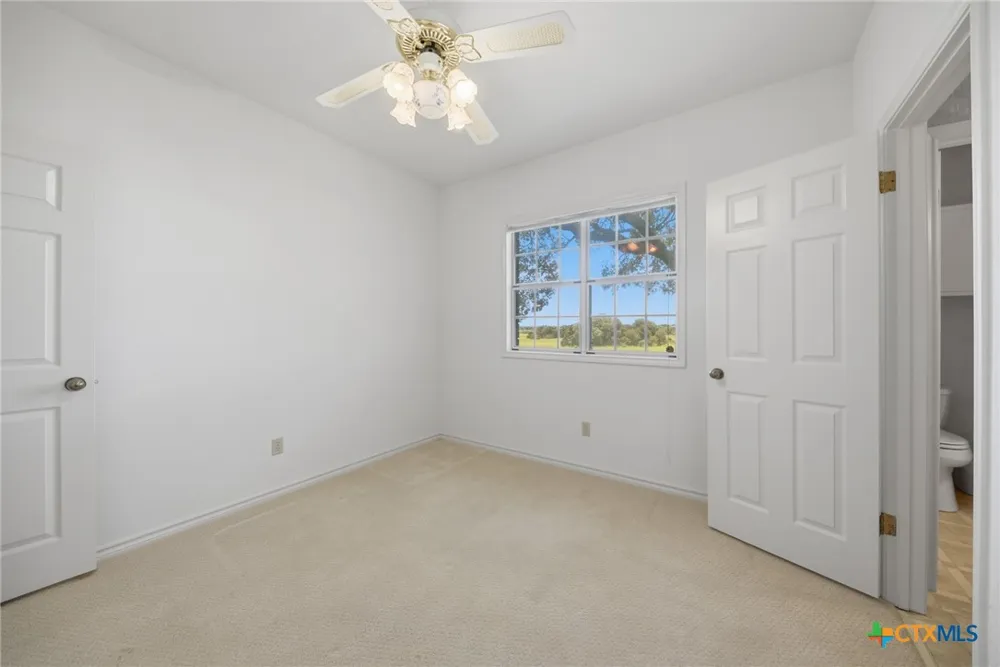 1552 Holub Road Schulenburg, TX 78956