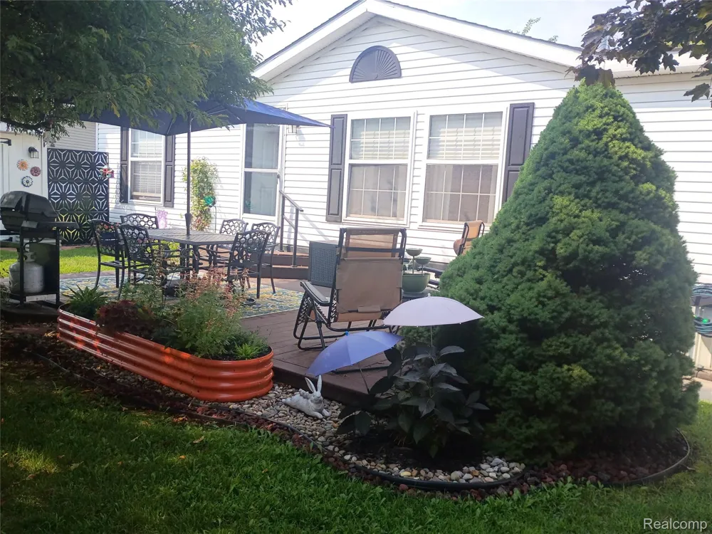 331 Trillum Trail Oxford Charter Township, MI 48371