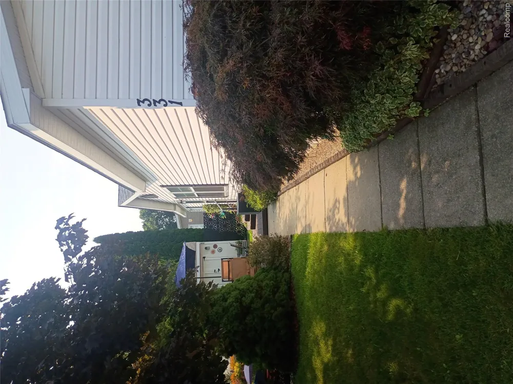 331 Trillum Trail Oxford Charter Township, MI 48371