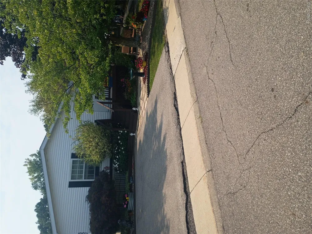 331 Trillum Trail Oxford Charter Township, MI 48371