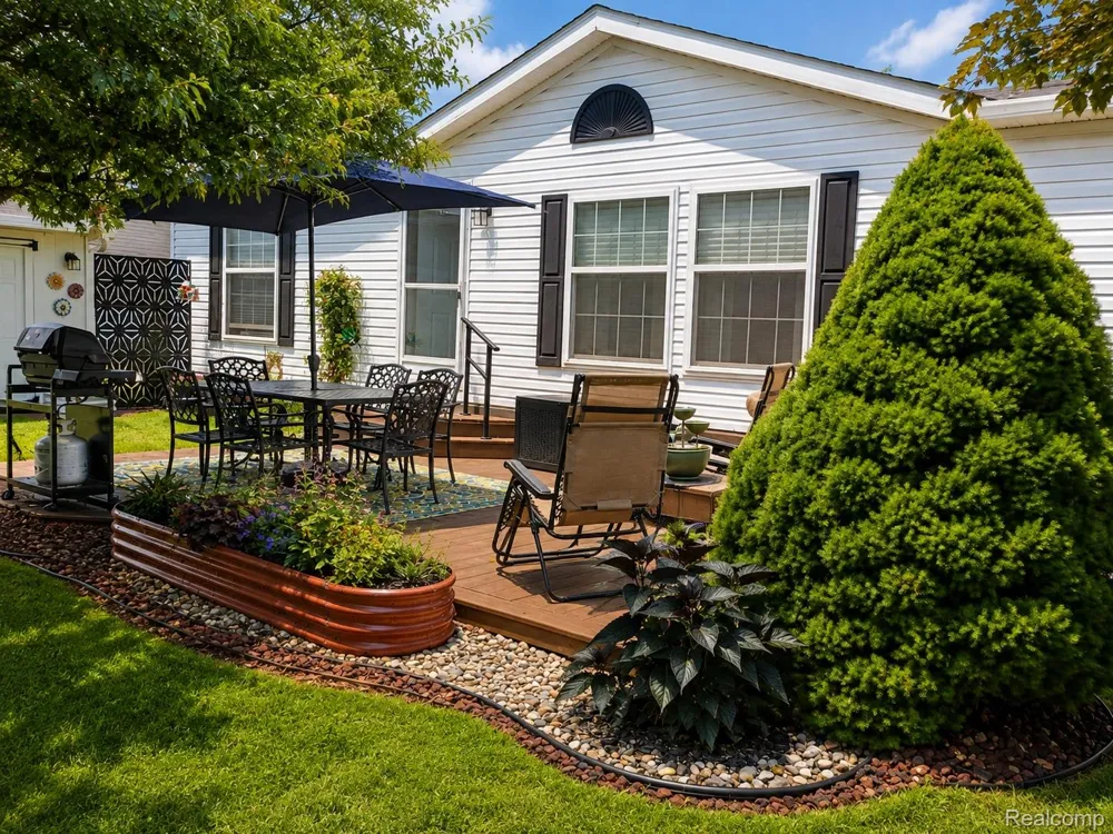331 Trillum Trail Oxford Charter Township, MI 48371