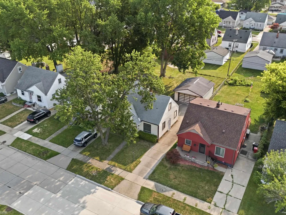29850 John J Street Roseville City, MI 48066