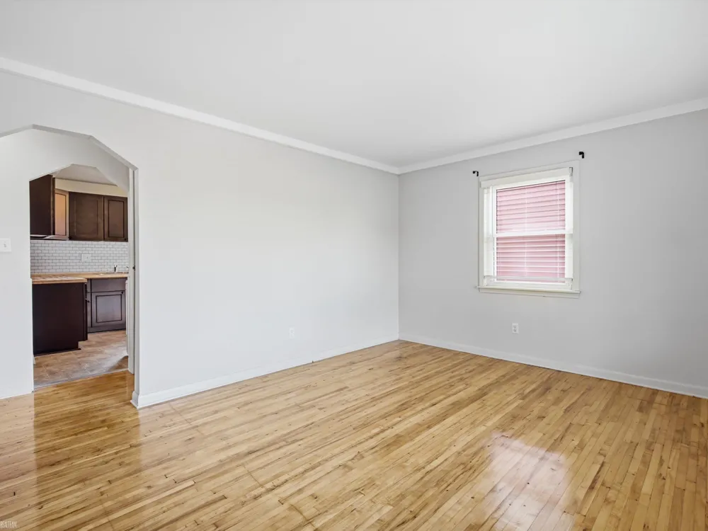 29850 John J Street Roseville City, MI 48066