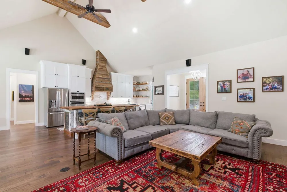 1012 Cheyenne Road Poolville, TX 76487