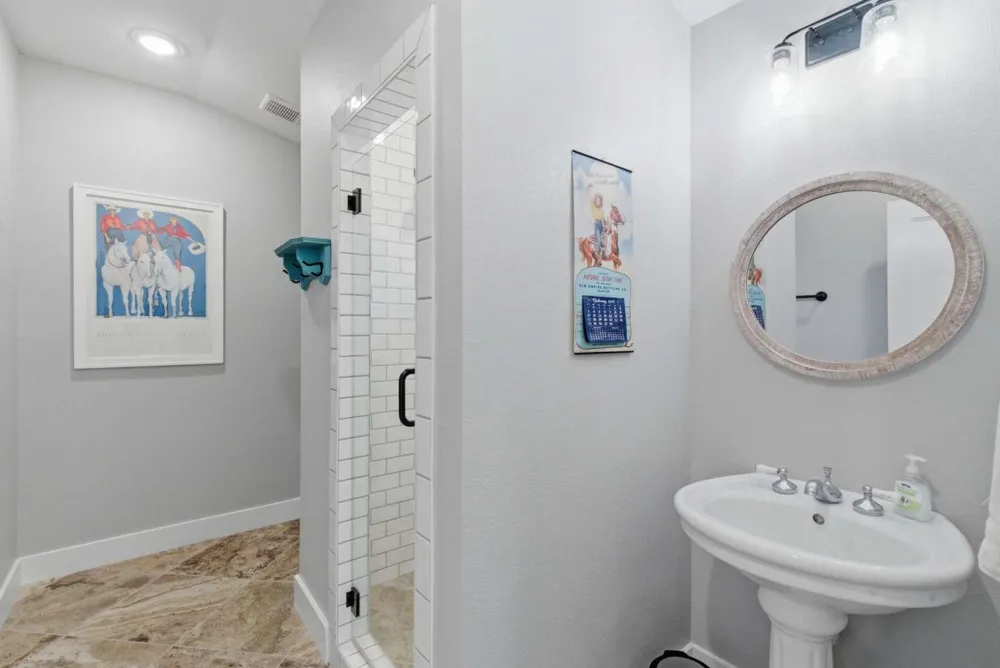 1012 Cheyenne Road Poolville, TX 76487