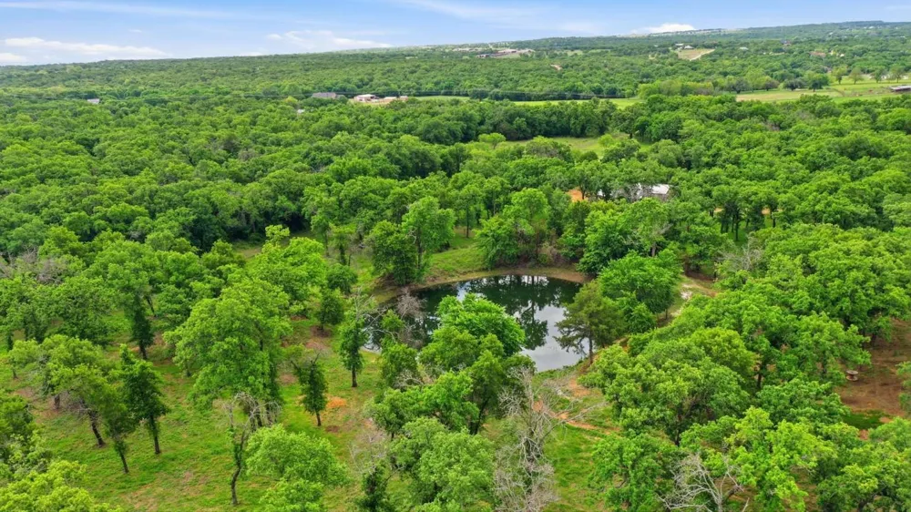 1012 Cheyenne Road Poolville, TX 76487