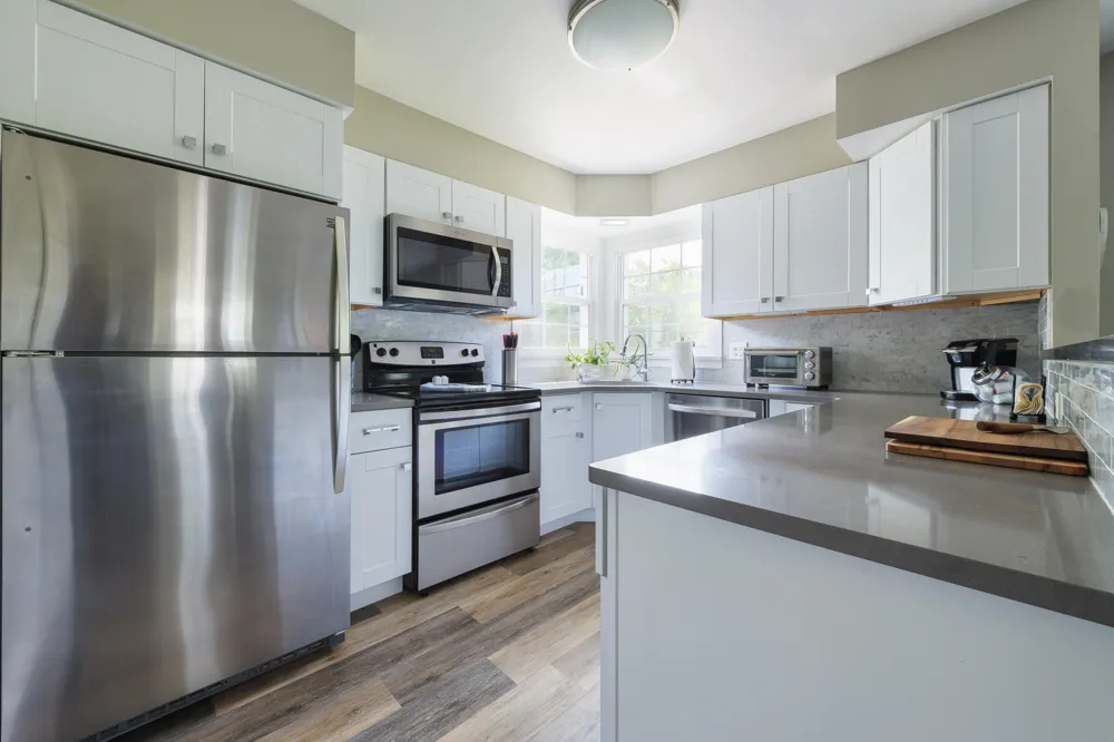 212 W Randolph Street Douglas, MI 49406