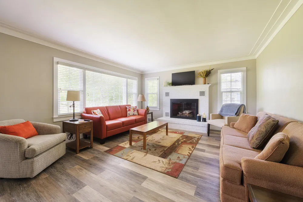 212 W Randolph Street Douglas, MI 49406