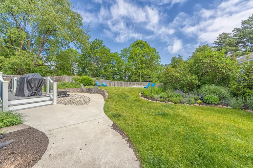 212 W Randolph Street Douglas, MI 49406