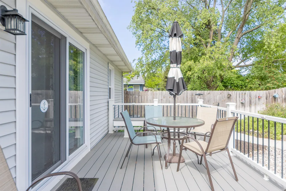 212 W Randolph Street Douglas, MI 49406