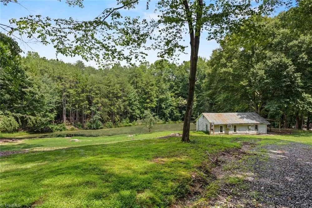 325 Buck Seaford Road Mocksville, NC 27028