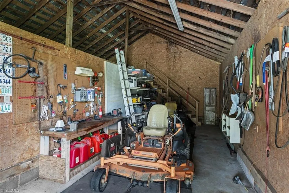325 Buck Seaford Road Mocksville, NC 27028