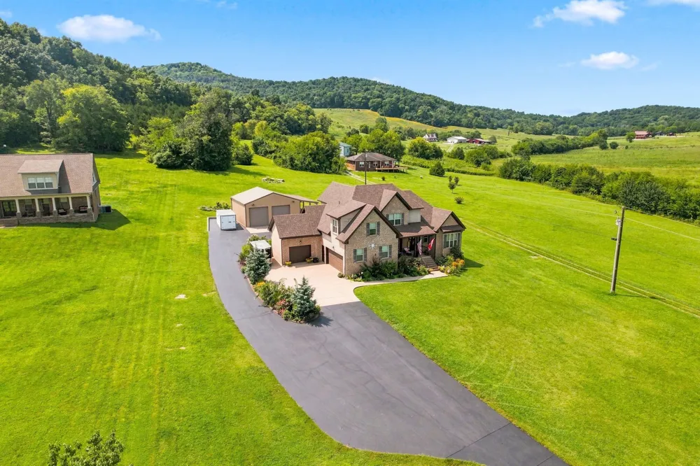 1773 Kennedy Creek Rd Auburntown, TN 37016