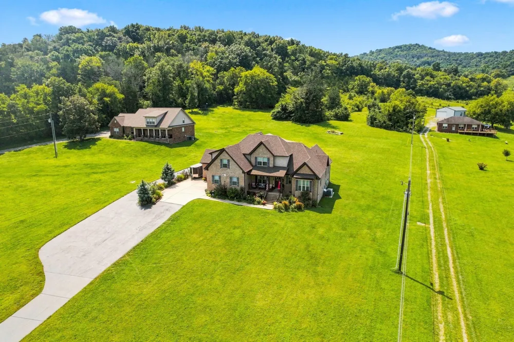 1773 Kennedy Creek Rd Auburntown, TN 37016