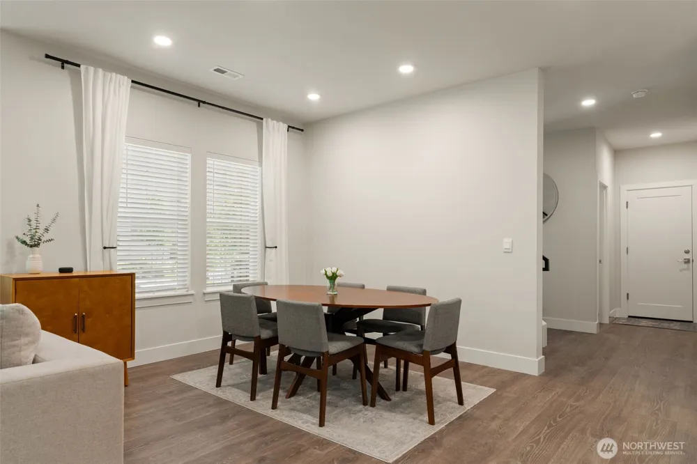 18804 14th Place W Lynnwood, WA 98037