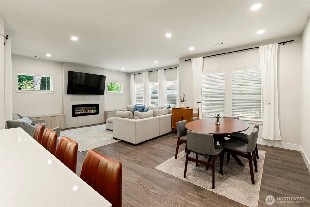 18804 14th Place W Lynnwood, WA 98037
