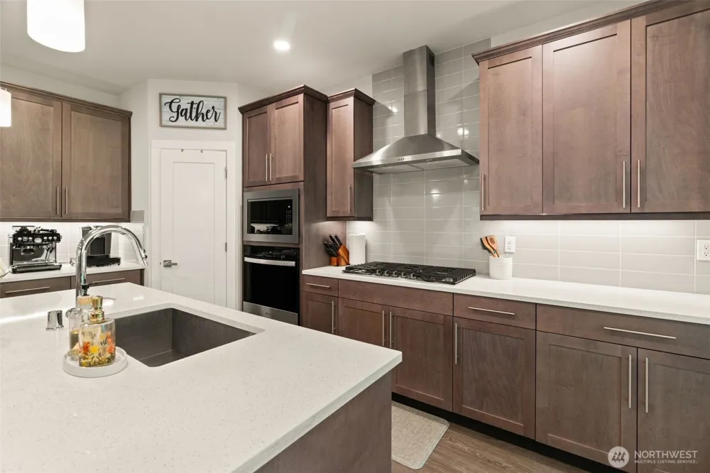 18804 14th Place W Lynnwood, WA 98037