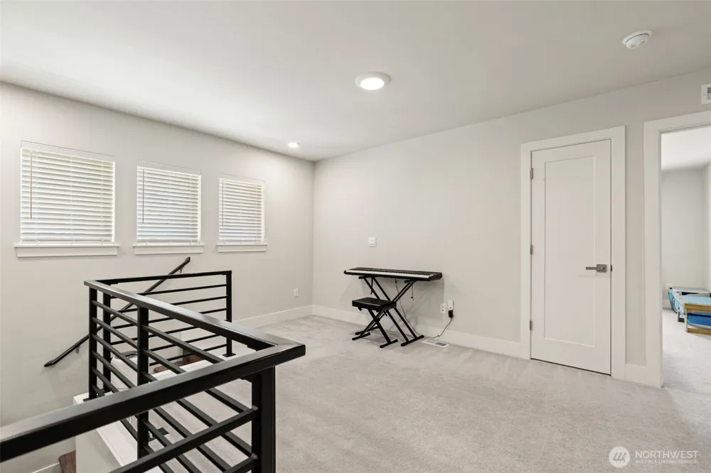 18804 14th Place W Lynnwood, WA 98037