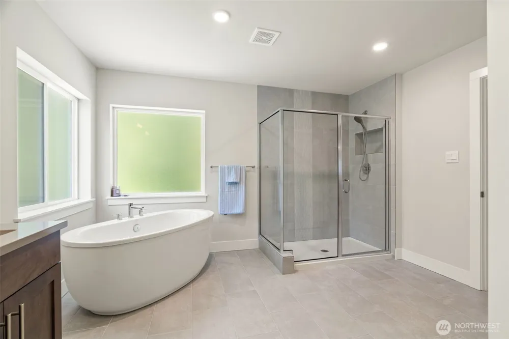 18804 14th Place W Lynnwood, WA 98037