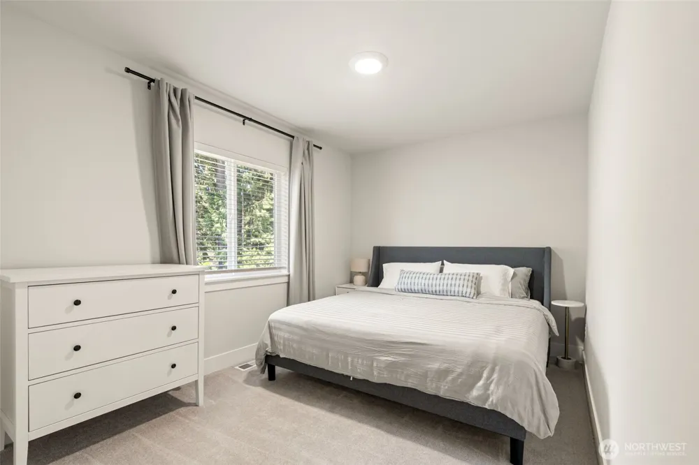 18804 14th Place W Lynnwood, WA 98037