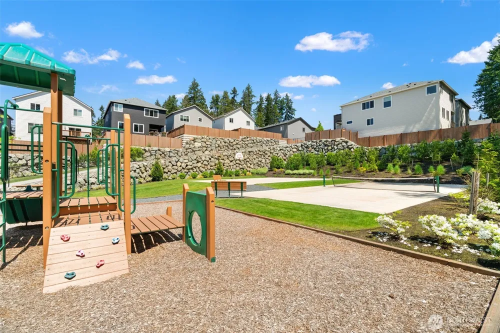 18804 14th Place W Lynnwood, WA 98037