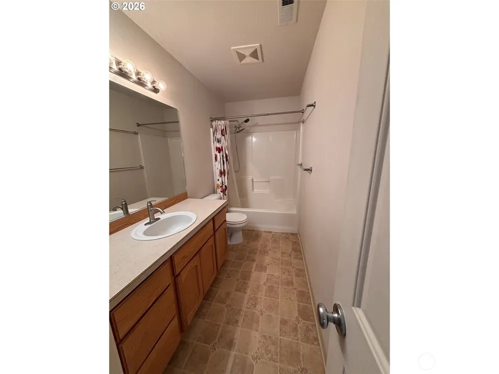 16312 NE 45th Street Vancouver, WA 98682