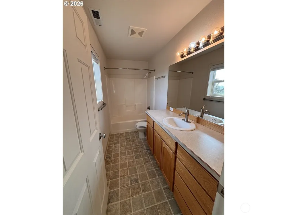 16312 NE 45th Street Vancouver, WA 98682