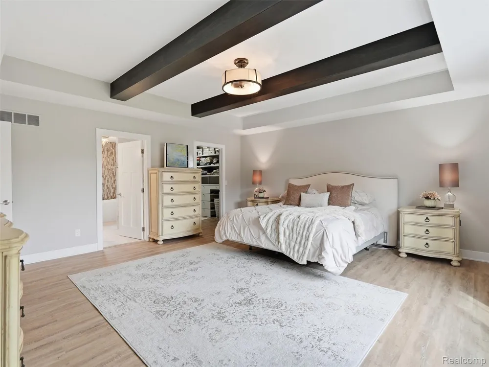 3007 28 Mile Road Washington Township, MI 48094
