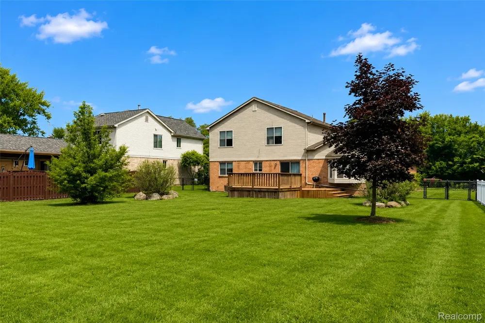 41585 Cherry Hill Road Canton Charter Township, MI 48188